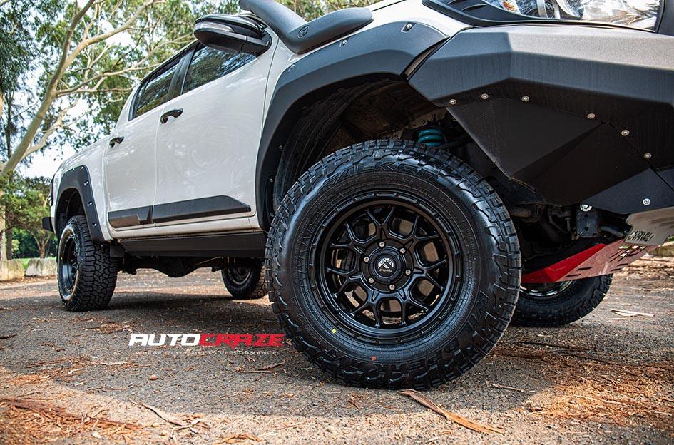 TOYOTA HILUX N80 4WD TECH MATTE BLACK